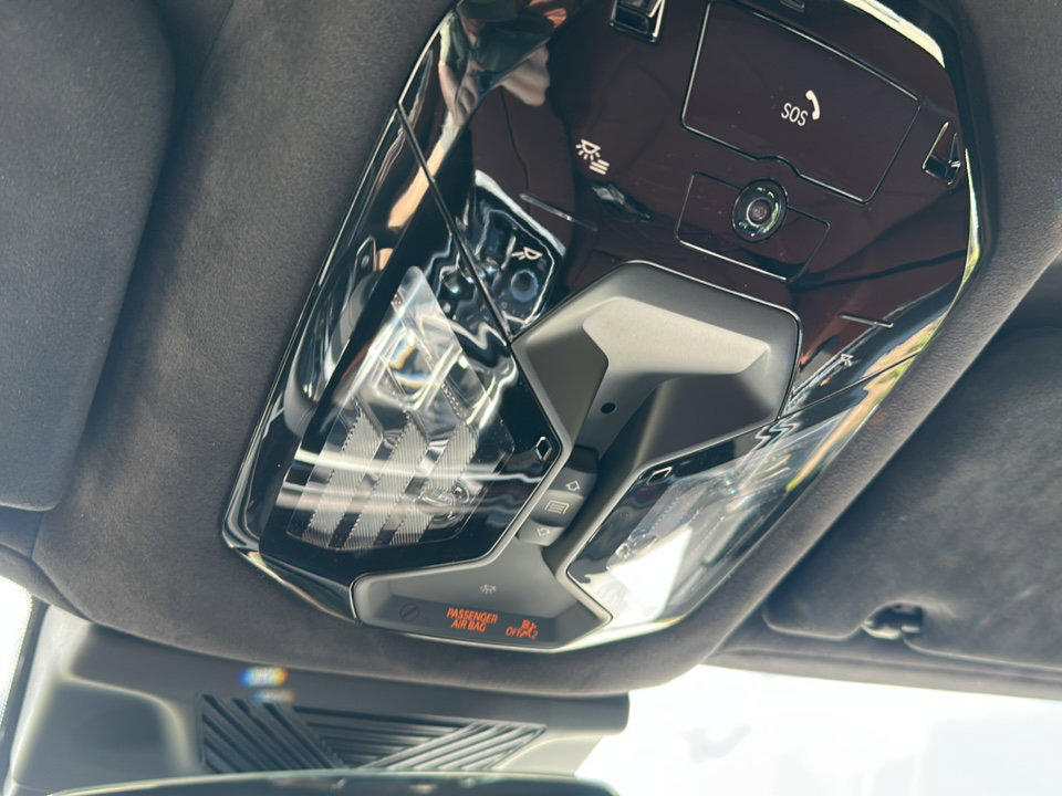 New 2026 BMW 740i w/ Premium Package image 27