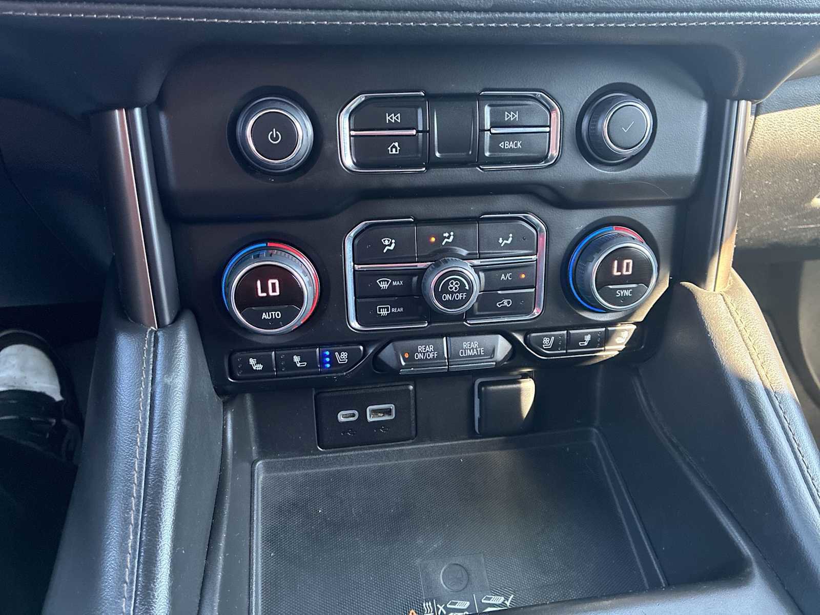 Used 2023 Chevrolet Tahoe High Country image 17