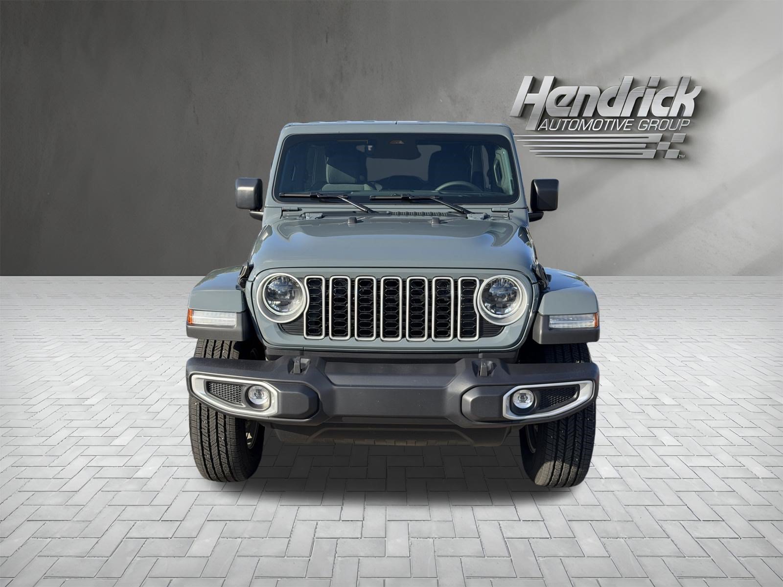 Used 2026 Jeep Wrangler Unlimited Sahara AWD/4WD image 3