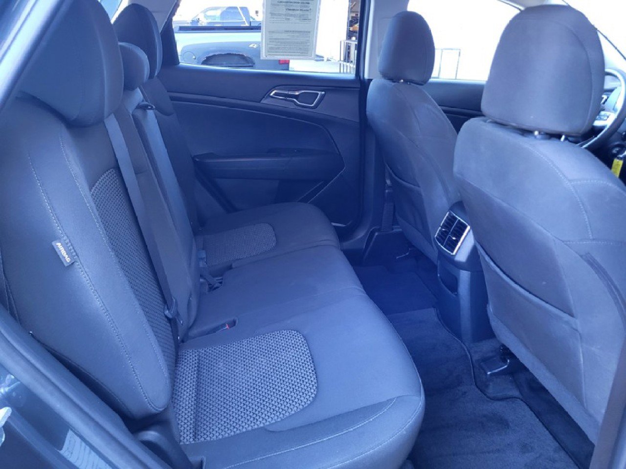 Used 2024 Kia Sportage LX image 32