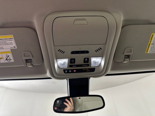 Used 2023 GMC Terrain Denali w/ Denali Premium Package image 23