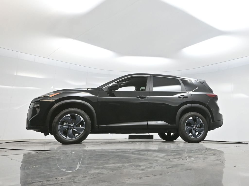 Used 2024 Nissan Rogue SV image 7