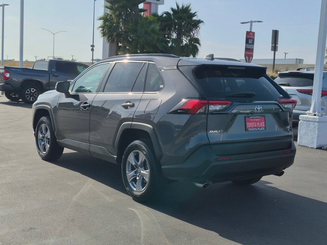 Used 2025 Toyota RAV4 XLE FWD image 11