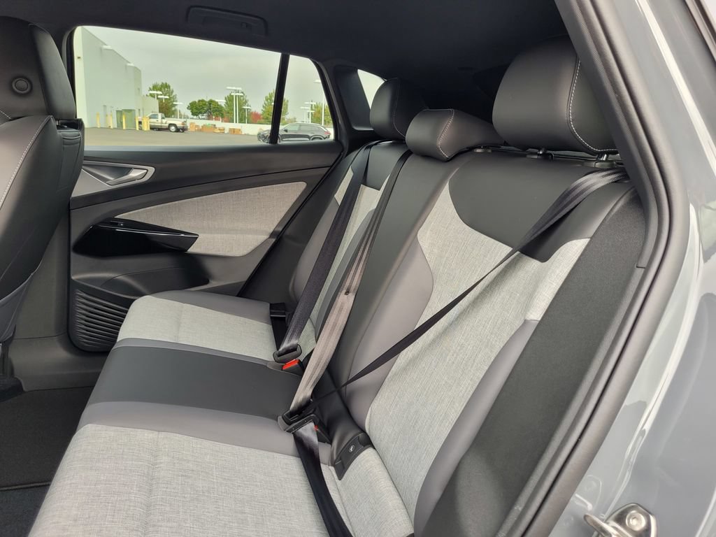 New 2026 Volkswagen ID.4 Pro RWD image 13