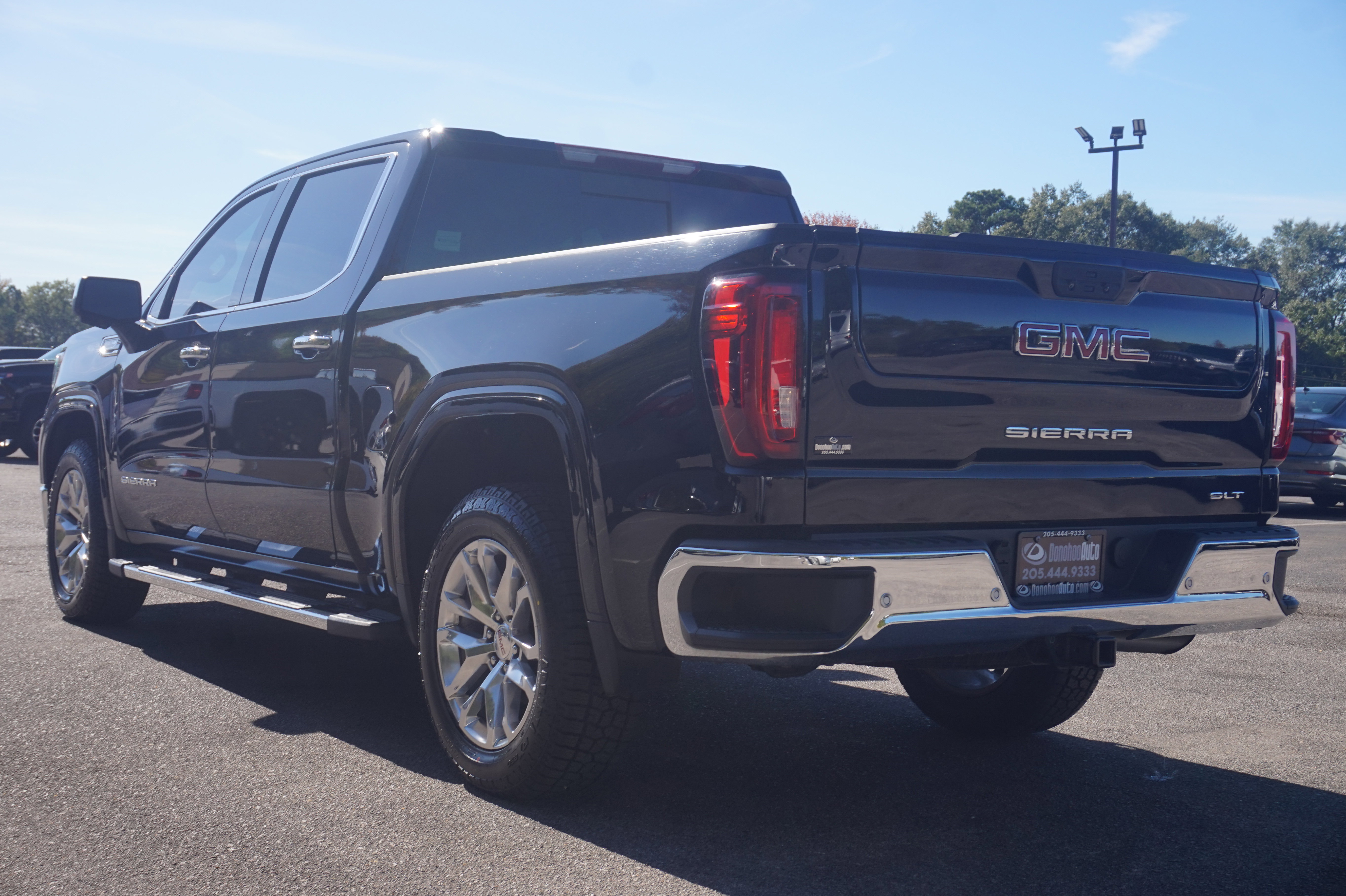 Used 2019 GMC Sierra 1500 SLT w/ SLT Premium Plus Package image 7