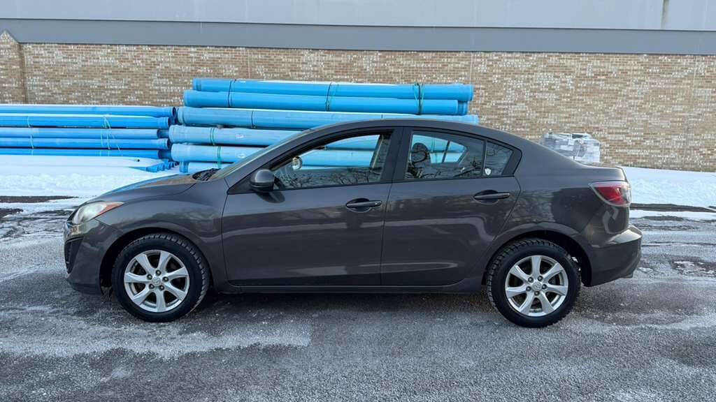 Used 2010 MAZDA MAZDA3 i Touring image 4