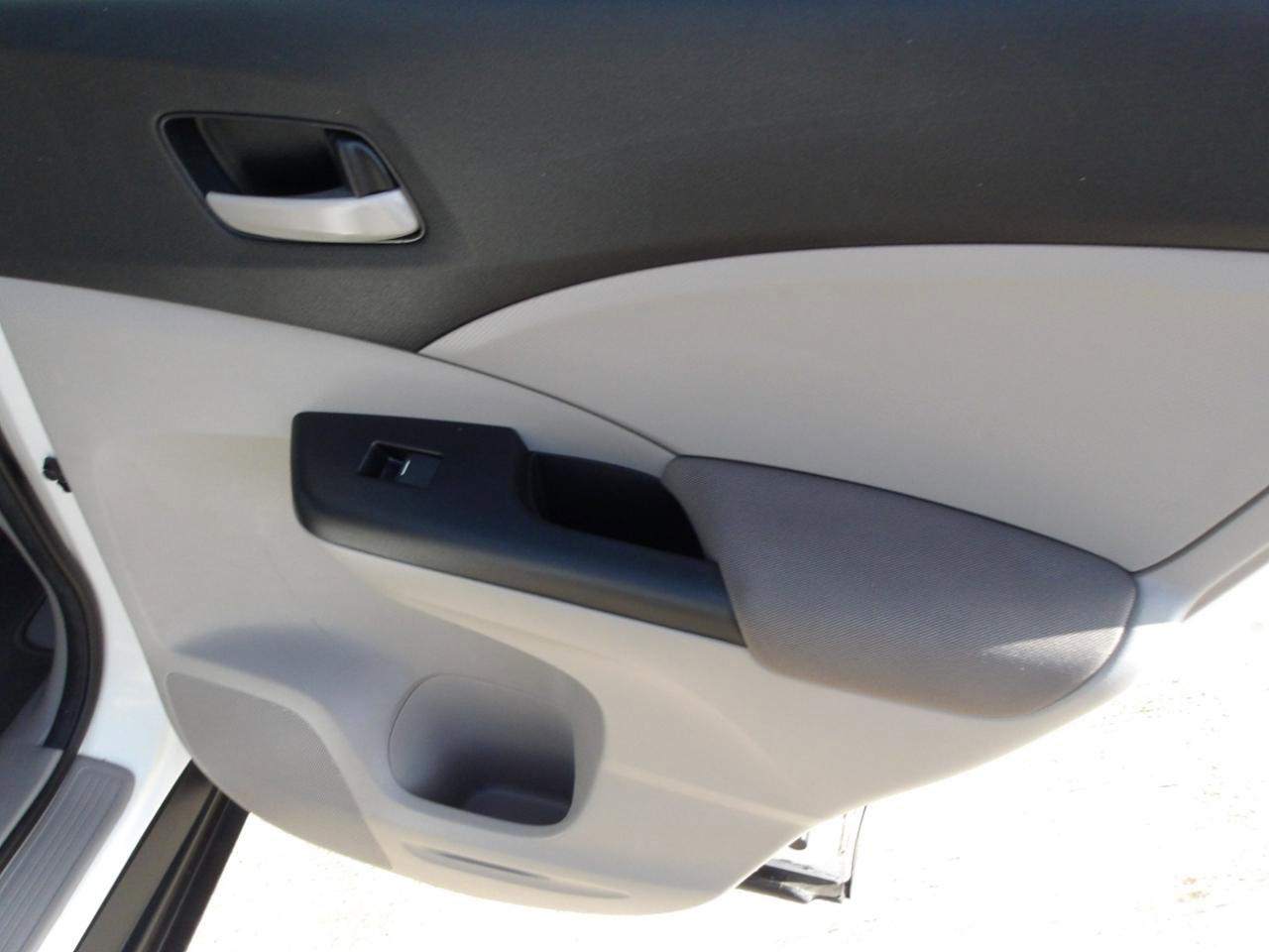 Used 2013 Honda CR-V LX image 7