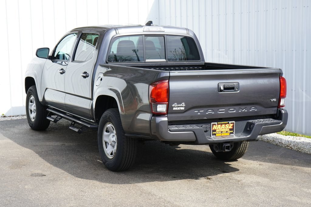 Used 2023 Toyota Tacoma SR AWD/4WD image 4