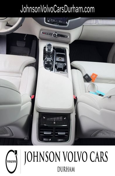 Used 2024 Volvo XC90 B6 Ultimate w/ Protection Package Premier AWD/4WD image 10