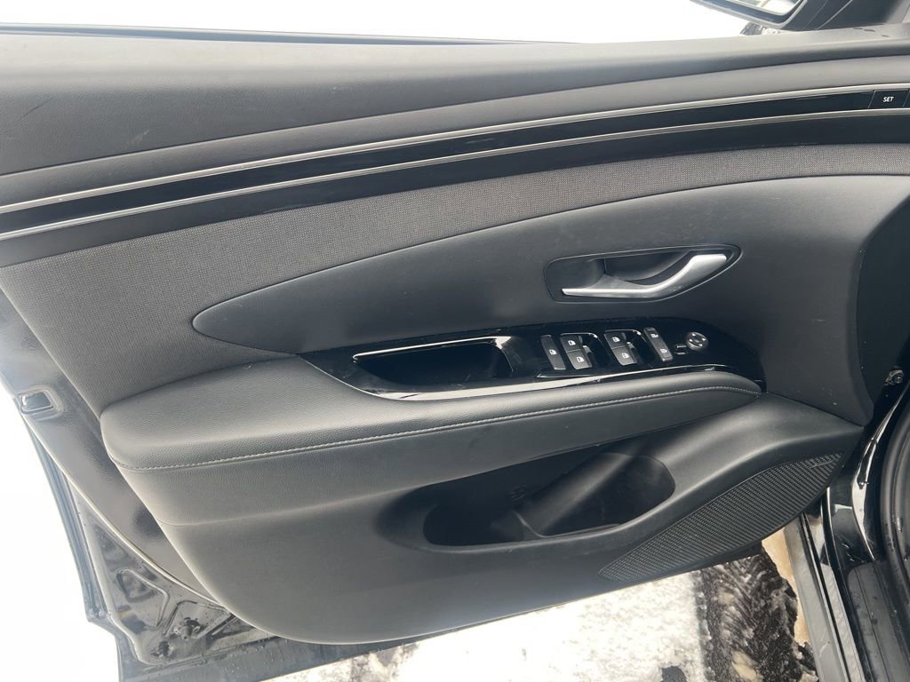 Used 2022 Hyundai Tucson Limited image 7