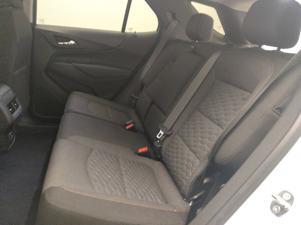 Used 2021 Chevrolet Equinox LT FWD image 18