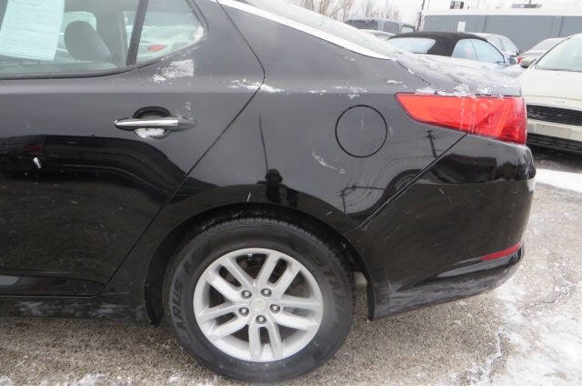 Used 2013 Kia Optima LX image 35