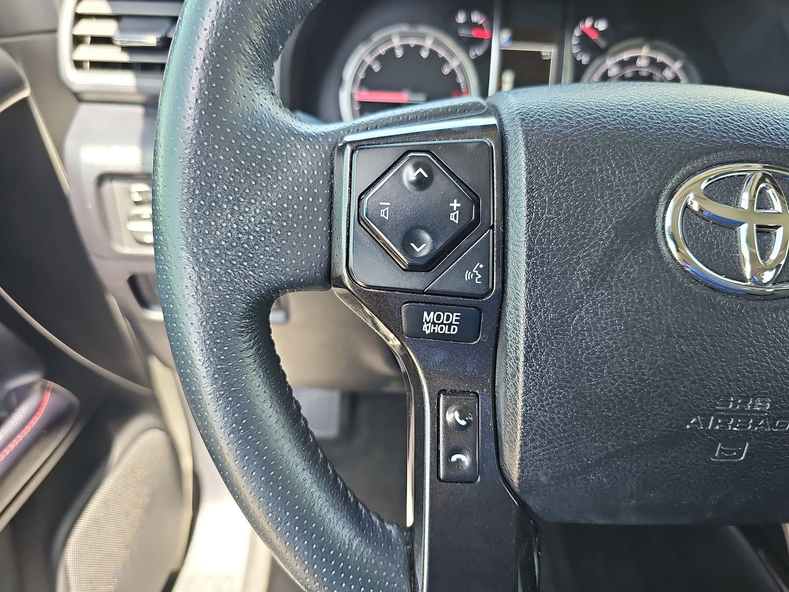 Used 2020 Toyota 4Runner TRD Off-Road Premium w/ Moonroof Package image 17