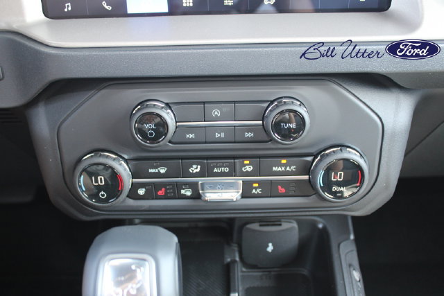 New 2026 Ford Bronco Outer Banks AWD/4WD image 14