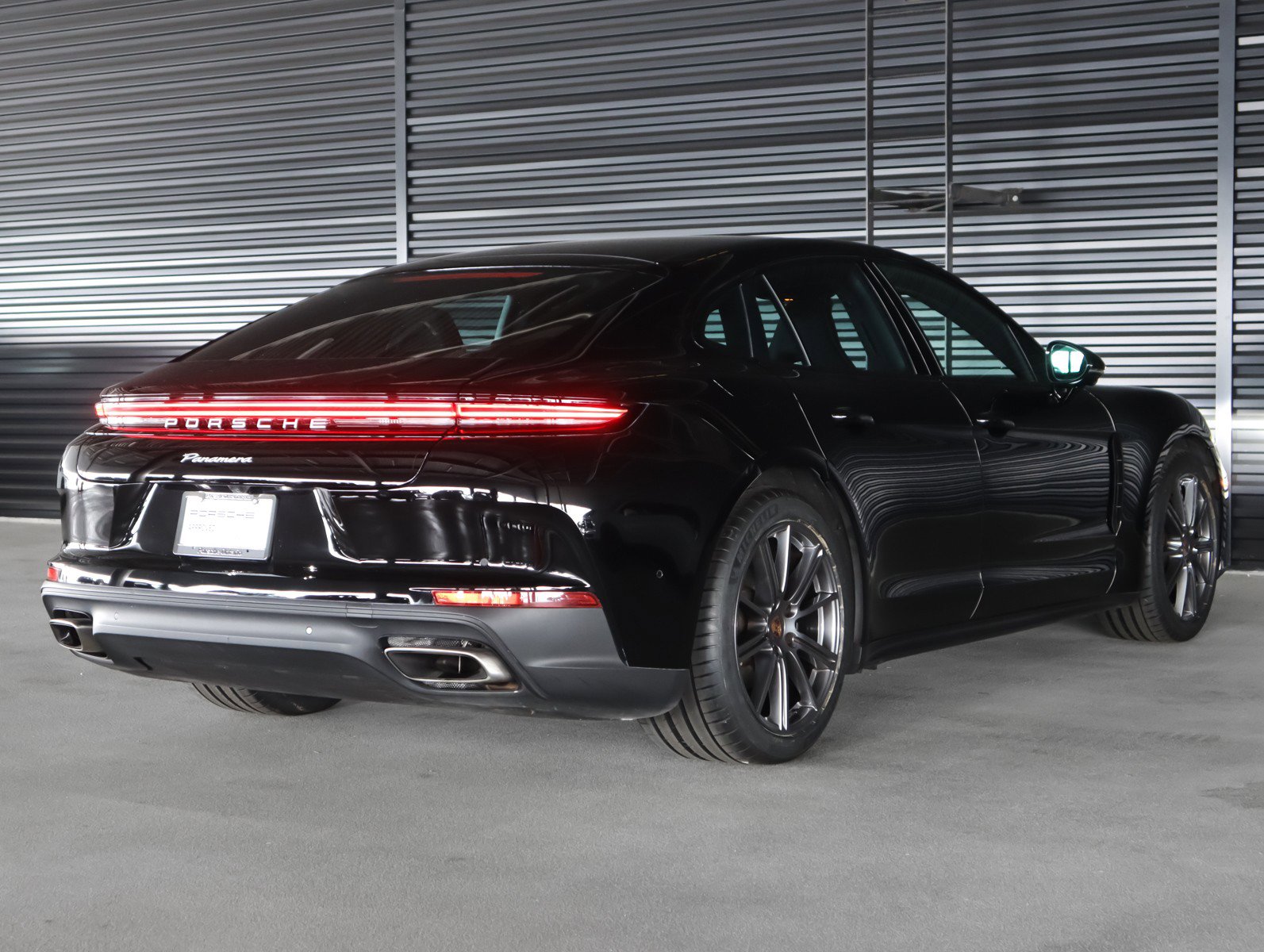 Certified 2025 Porsche Panamera RWD image 10