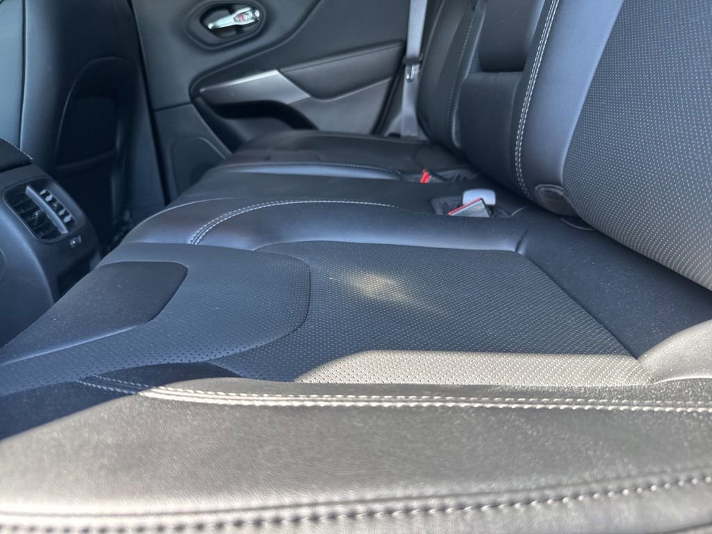 Used 2022 Jeep Cherokee Latitude Lux image 50