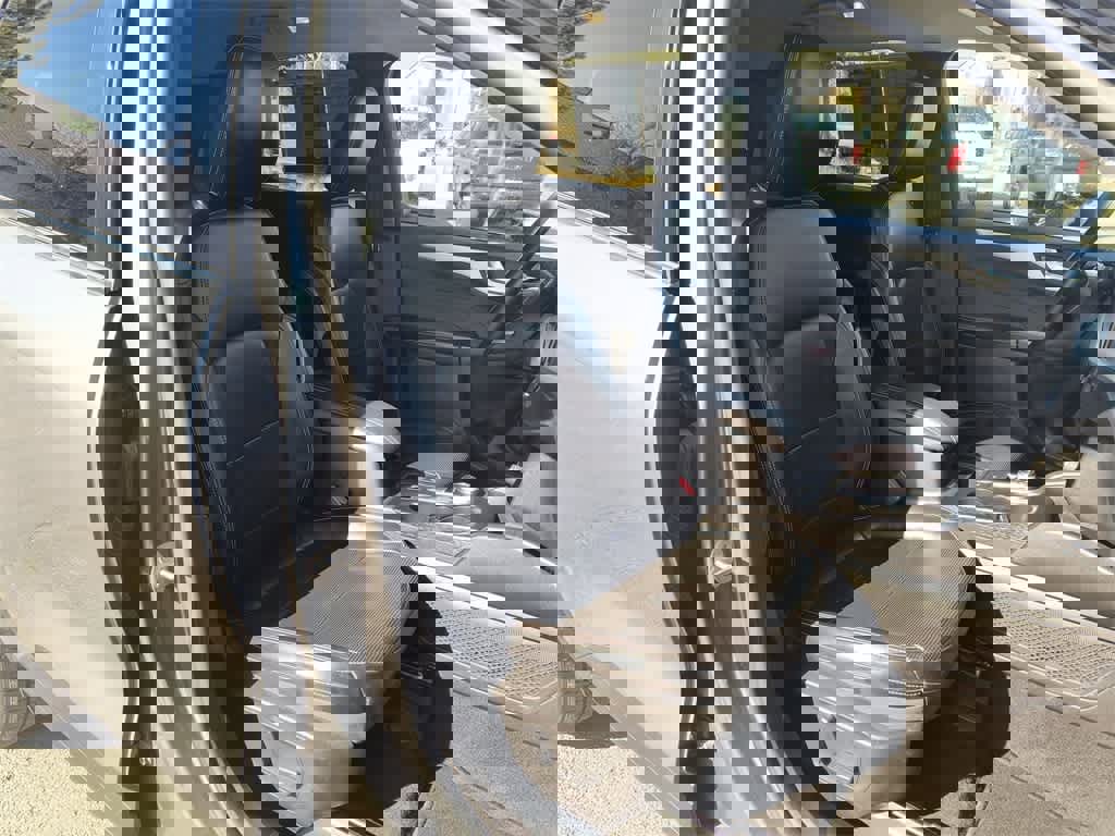 Used 2023 Ford Escape Platinum image 27