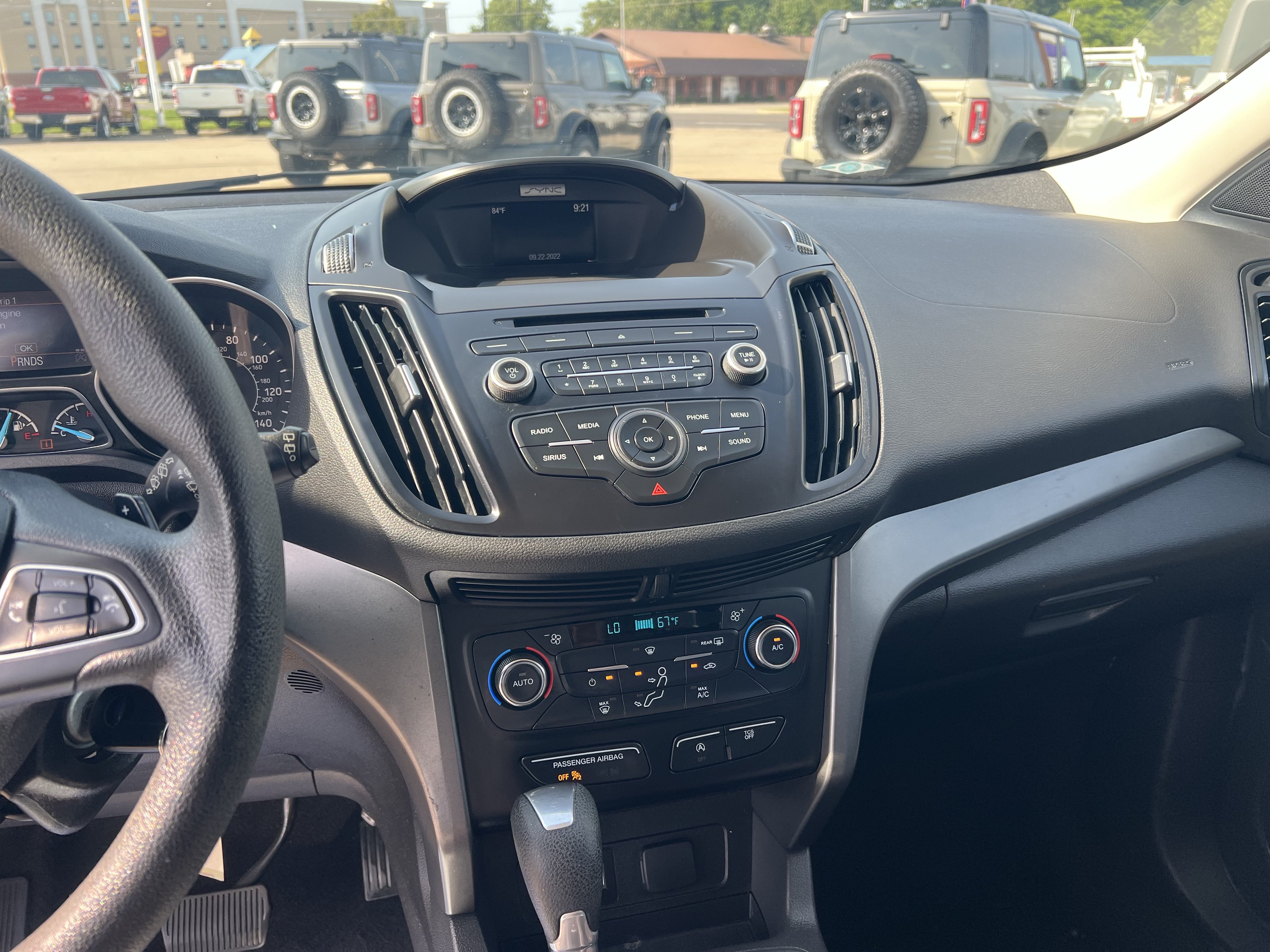 Used 2017 Ford Escape SE FWD image 16