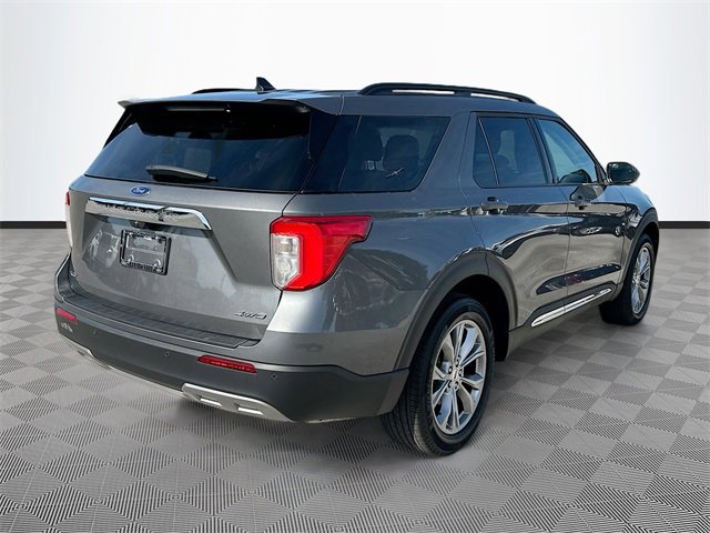 Used 2023 Ford Explorer XLT w/ Equipment Group 202A image 7