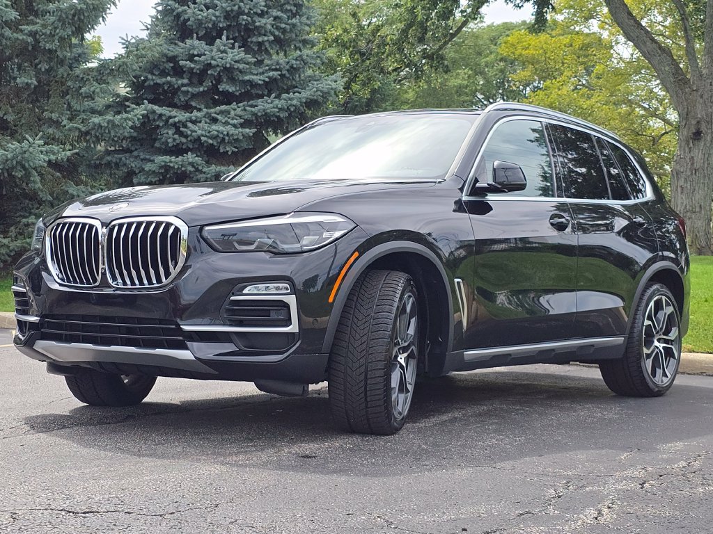 Used 2021 BMW X5 xDrive40i w/ Premium Package AWD/4WD image 3