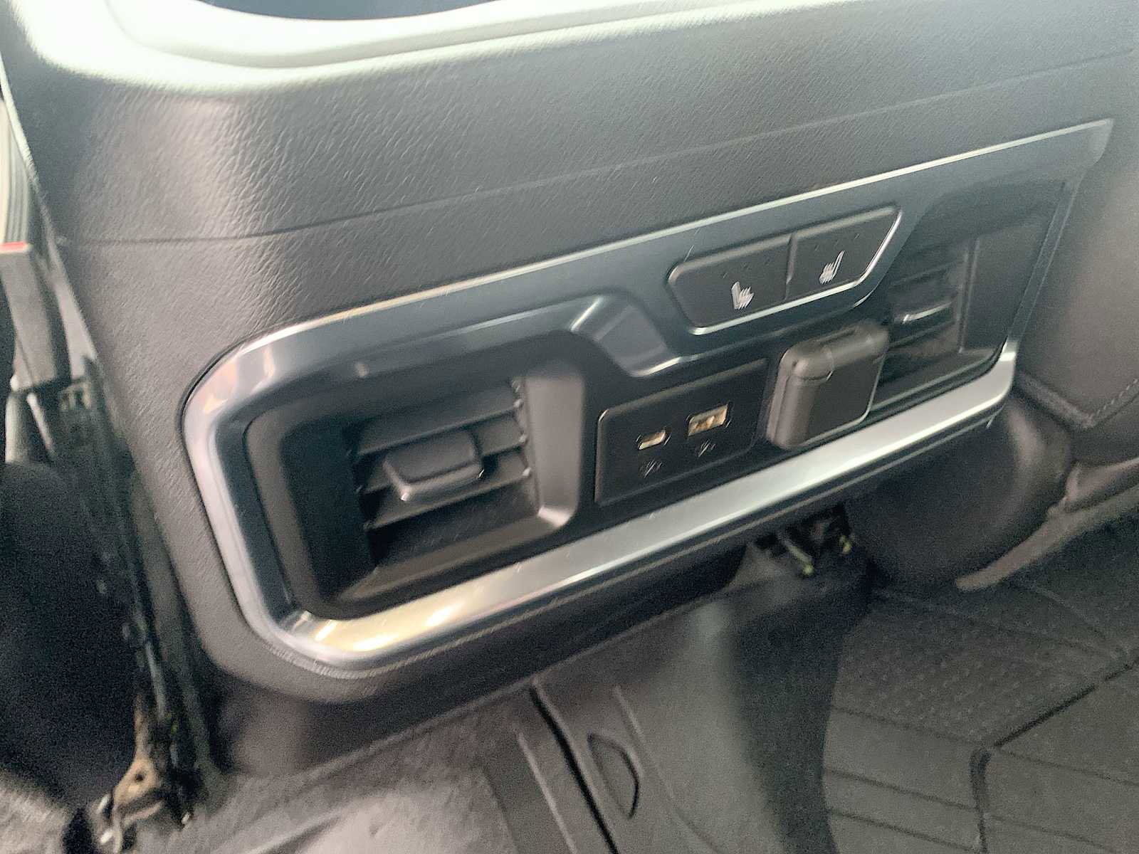 Certified 2019 Chevrolet Silverado 1500 High Country w/ Technology Package image 22