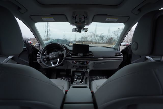 Used 2022 Audi Q5 2.0T Premium w/ Convenience Package image 25