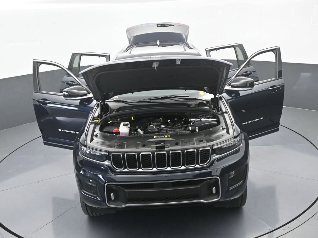 Used 2024 Jeep Grand Cherokee Overland w/ Luxury Tech Group IV image 79