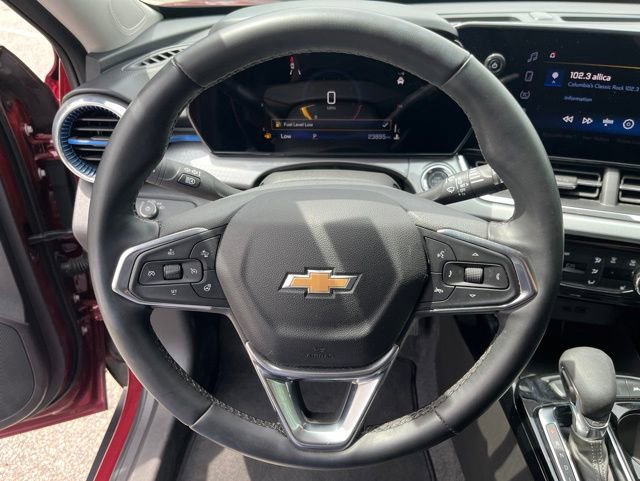 Used 2025 Chevrolet Trax LT w/ Driver Confidence Package FWD image 18