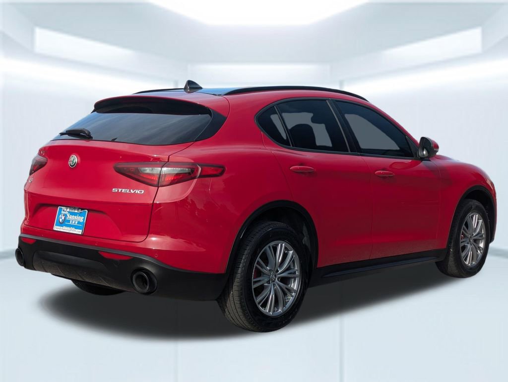 Used 2023 Alfa Romeo Stelvio Sprint AWD/4WD image 5