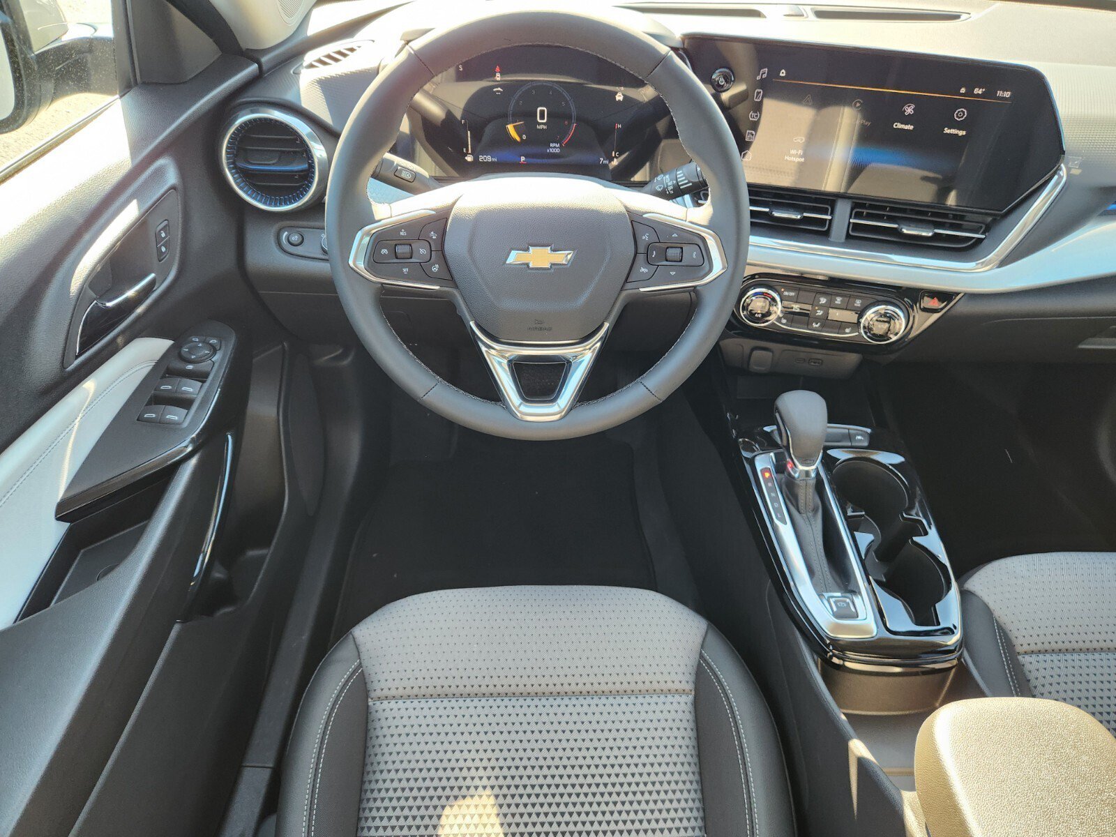 New 2026 Chevrolet Trax LT w/ Driver Confidence Package FWD image 10