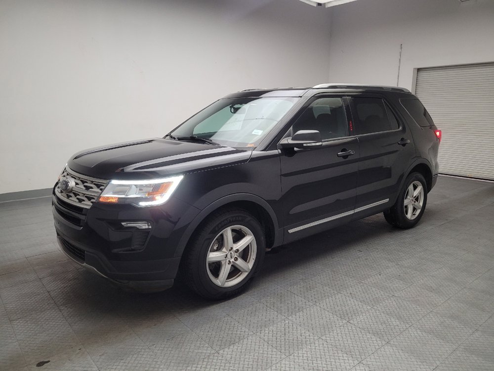 Used 2019 Ford Explorer XLT w/ Equipment Group 201A FWD image 2