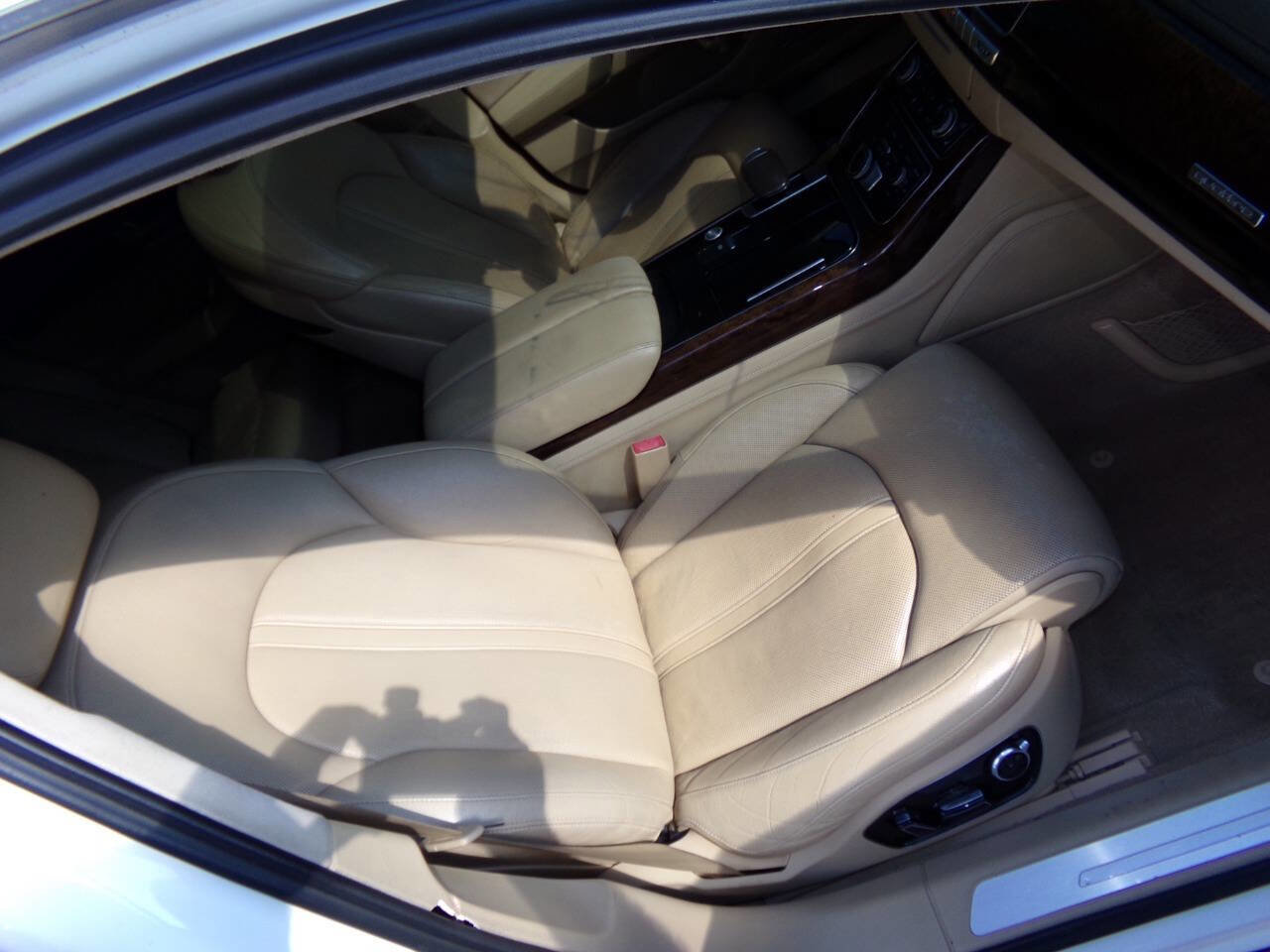 Used 2012 Audi A8 L 4.2 image 30