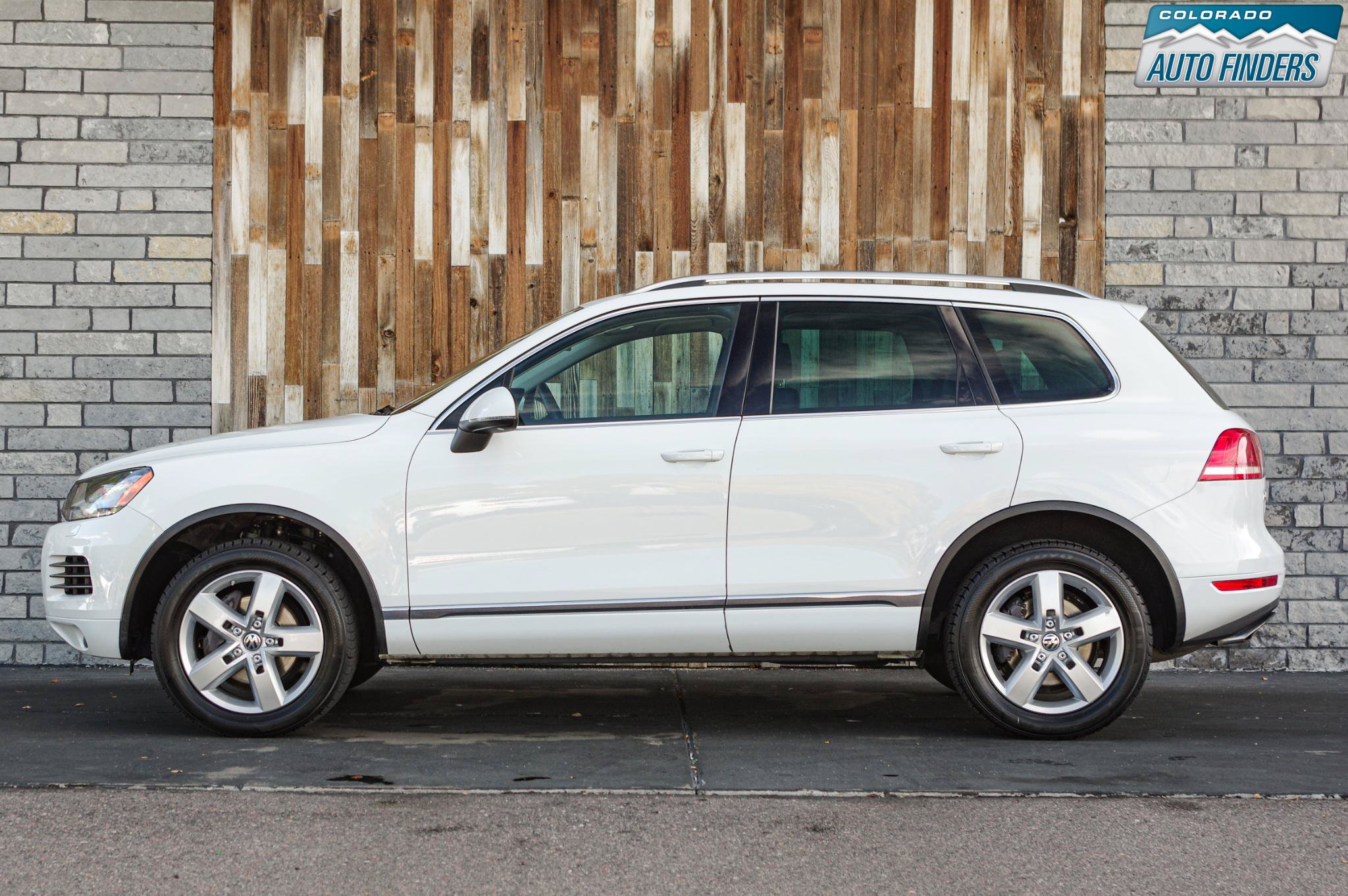 Used 2014 Volkswagen Touareg VR6 AWD/4WD image 3