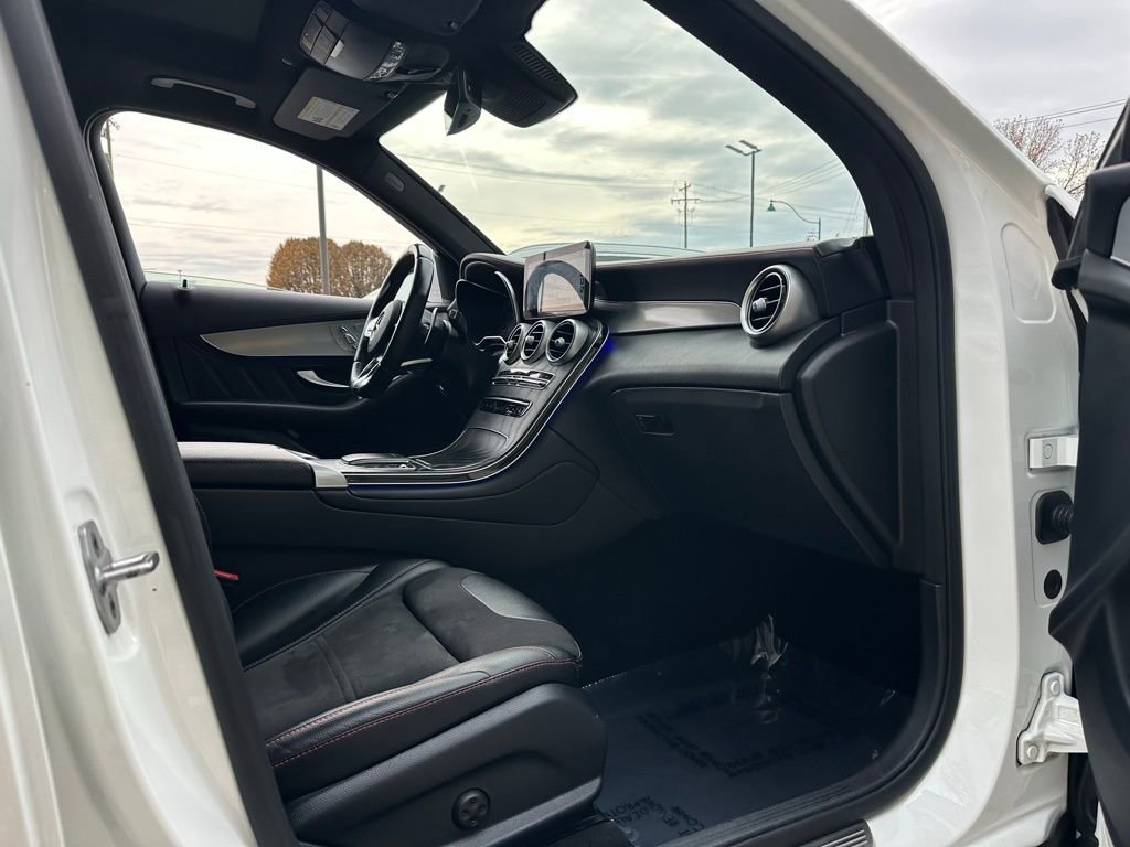 Used 2021 Mercedes-Benz GLC 43 AMG 4MATIC image 33