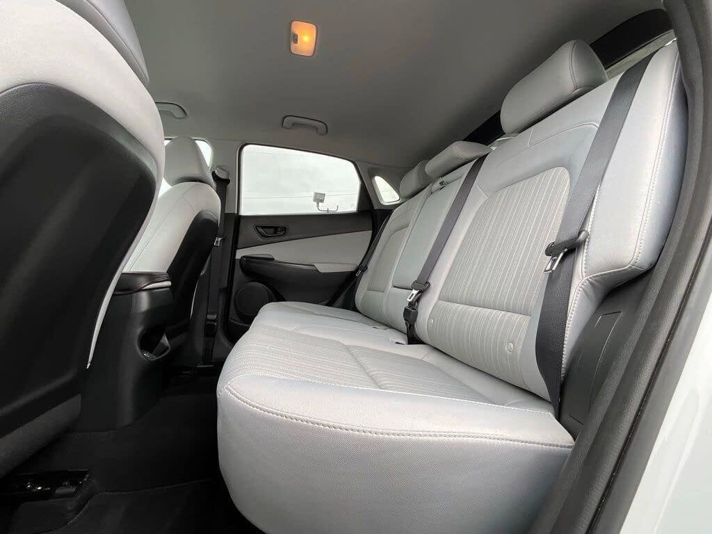 Used 2023 Hyundai Kona SEL AWD/4WD image 13