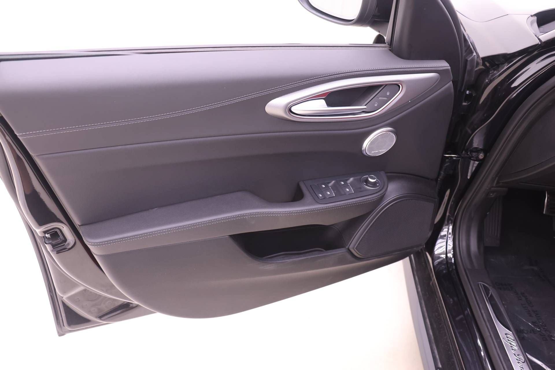 New 2026 Alfa Romeo Giulia AWD image 11