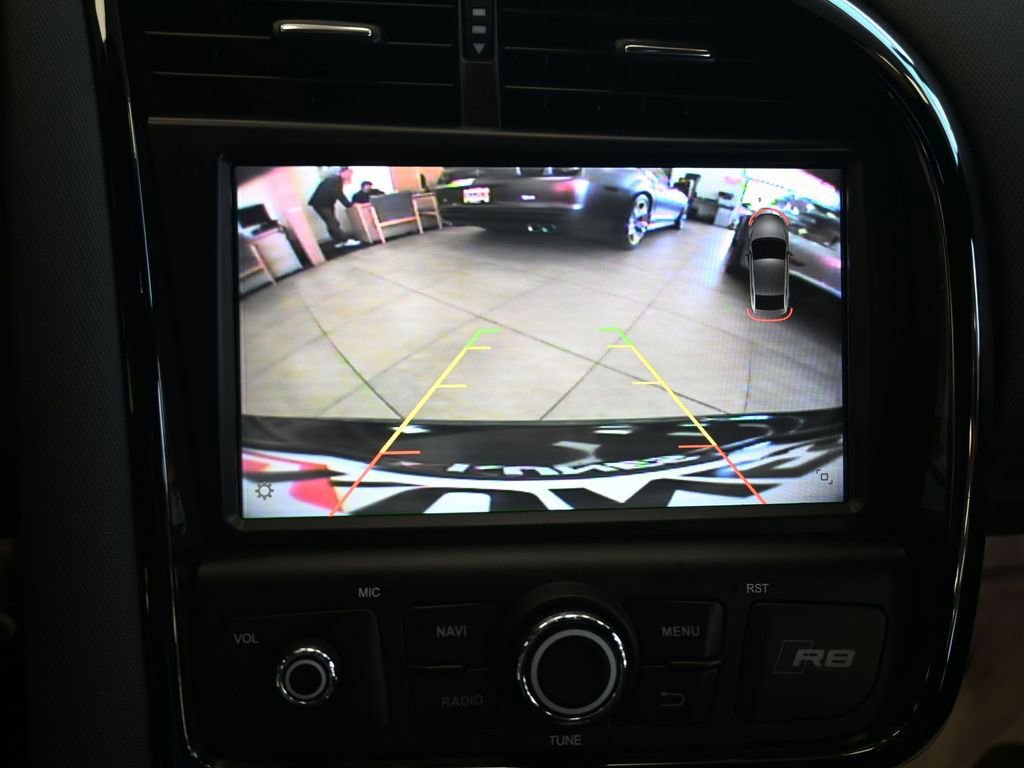 Used 2010 Audi R8 V10 image 14