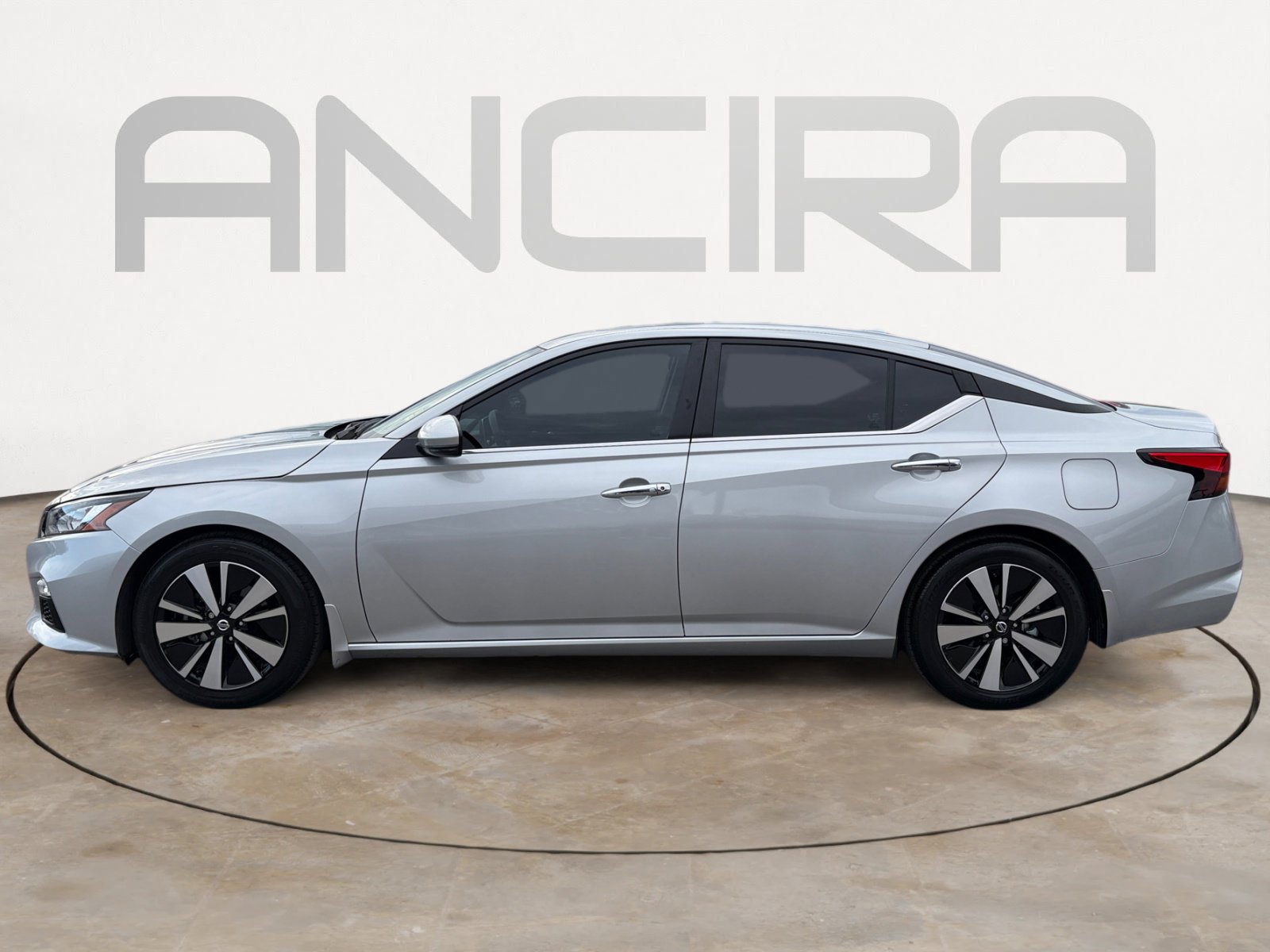 Used 2022 Nissan Altima 2.5 SV w/ SV Premium Package image 7