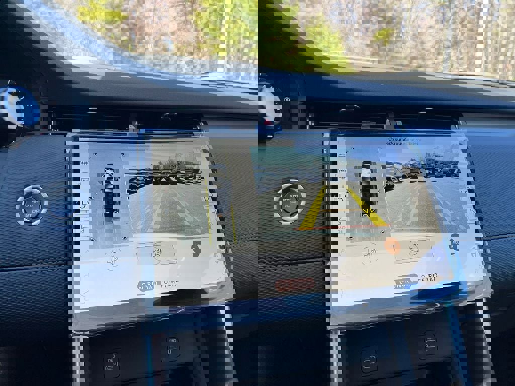 New 2025 Land Rover Discovery Sport Dynamic SE image 19