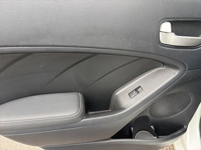 Used 2017 Kia Forte LX FWD image 24
