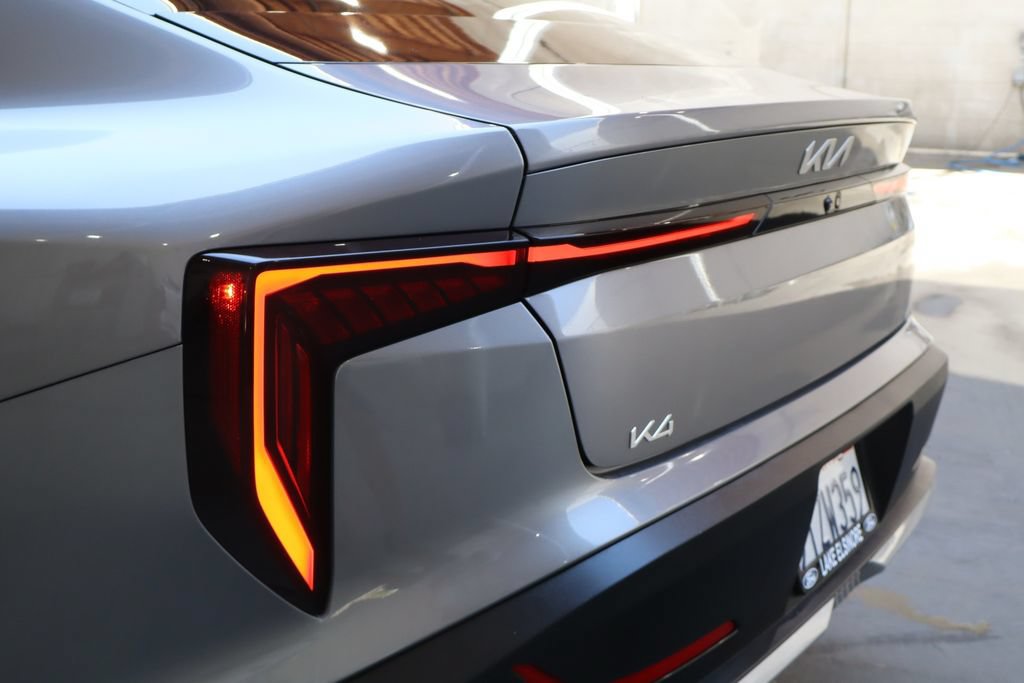 Used 2025 Kia K4 FWD image 15