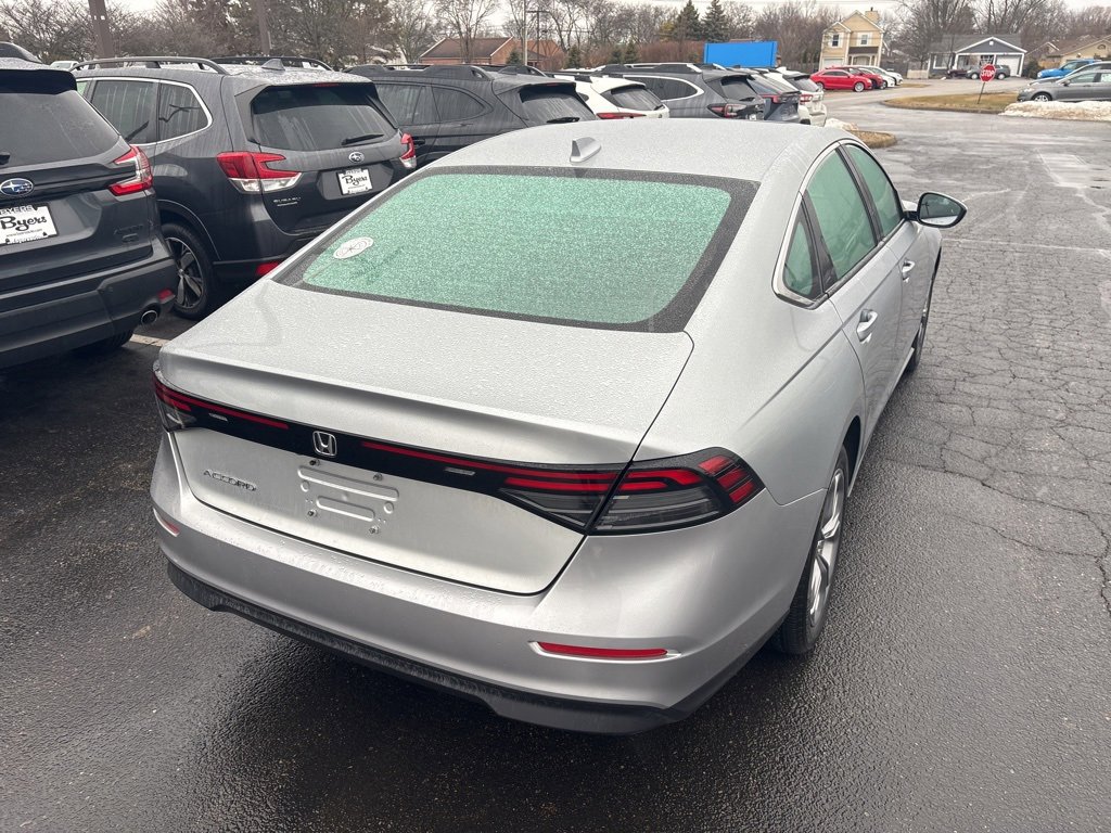 Used 2024 Honda Accord EX image 3