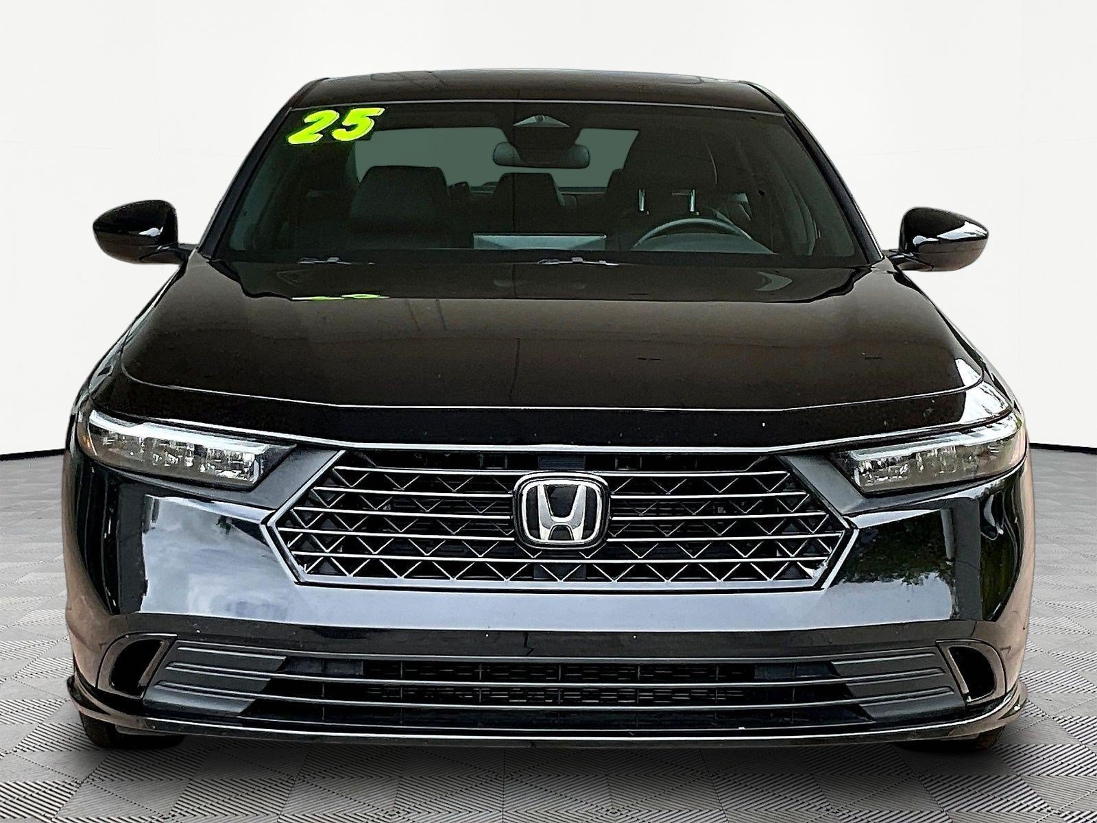 Used 2025 Honda Accord Sport image 2