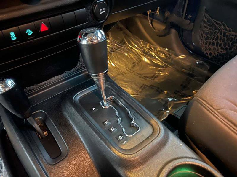 Used 2013 Jeep Wrangler Sport image 17