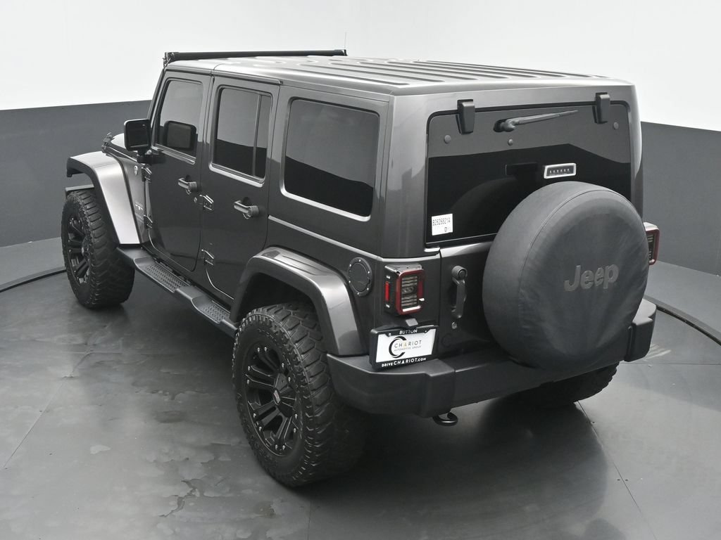 Used 2016 Jeep Wrangler Unlimited Sahara w/ Connectivity Group AWD/4WD image 42