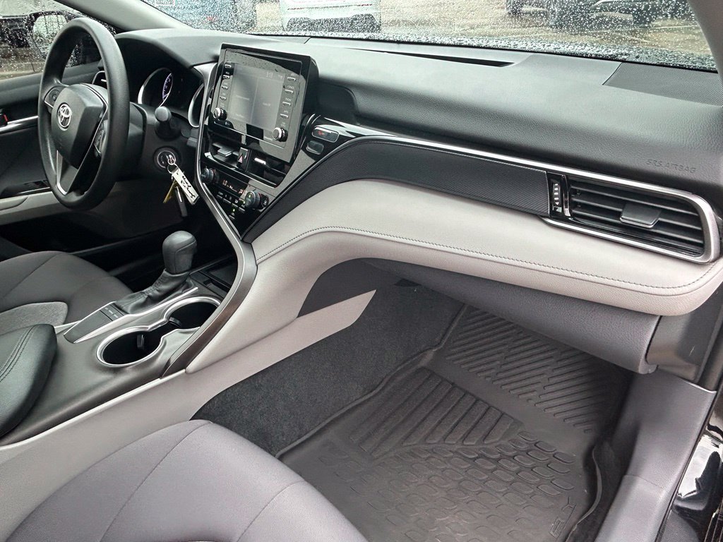 Used 2024 Toyota Camry LE FWD image 35