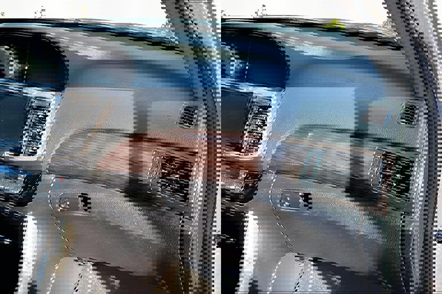 Used 2017 Honda Accord EX-L image 17