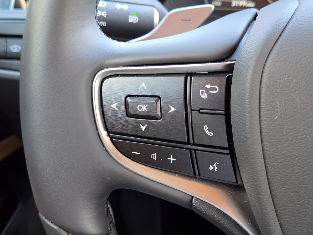 Certified 2025 Lexus ES 350 Ultra Luxury FWD image 19