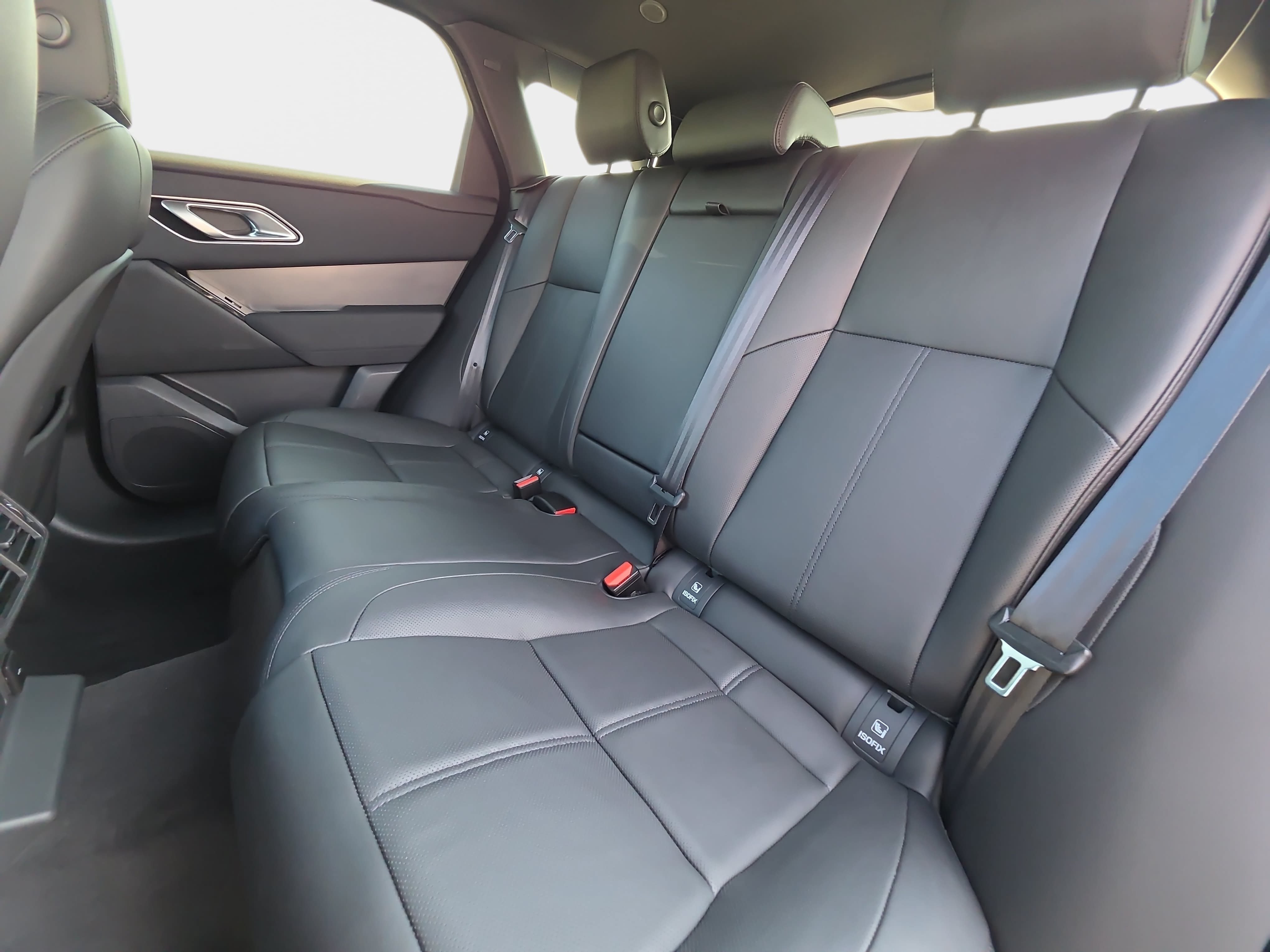 Used 2024 Land Rover Range Rover Velar Dynamic SE AWD/4WD image 14