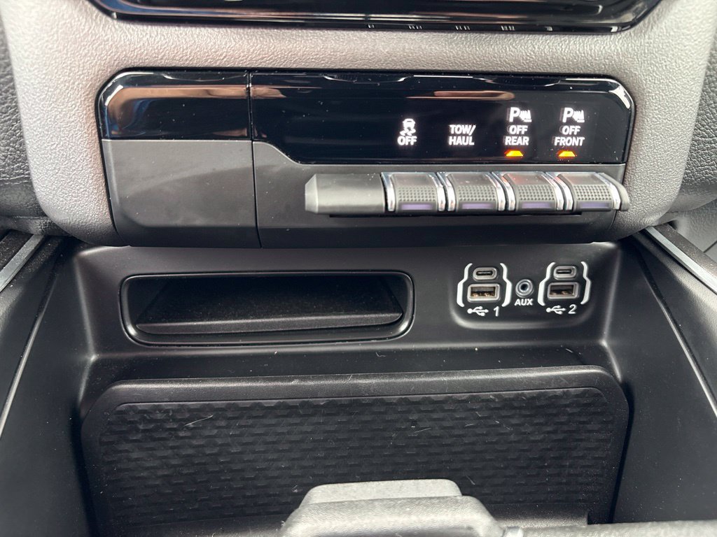 Used 2022 RAM 1500 Big Horn AWD/4WD image 29